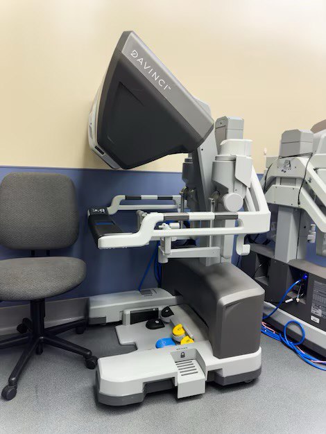 Automated laboratory analyzers on benchtop